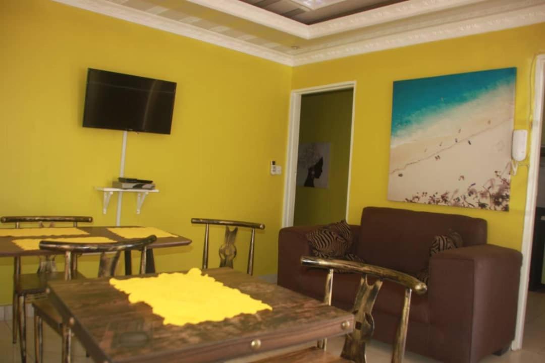Mathlyn Guesthouse Gaborone Exterior foto